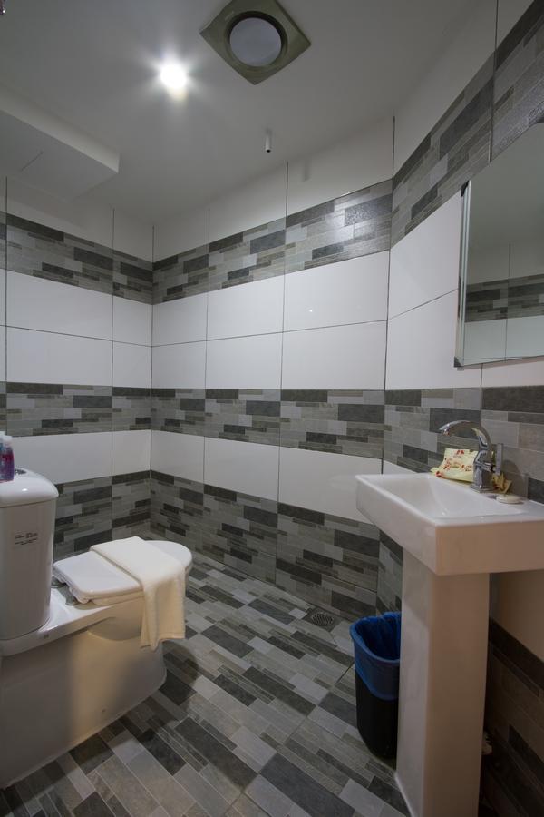 Js Hotel Johor Bahru Esterno foto